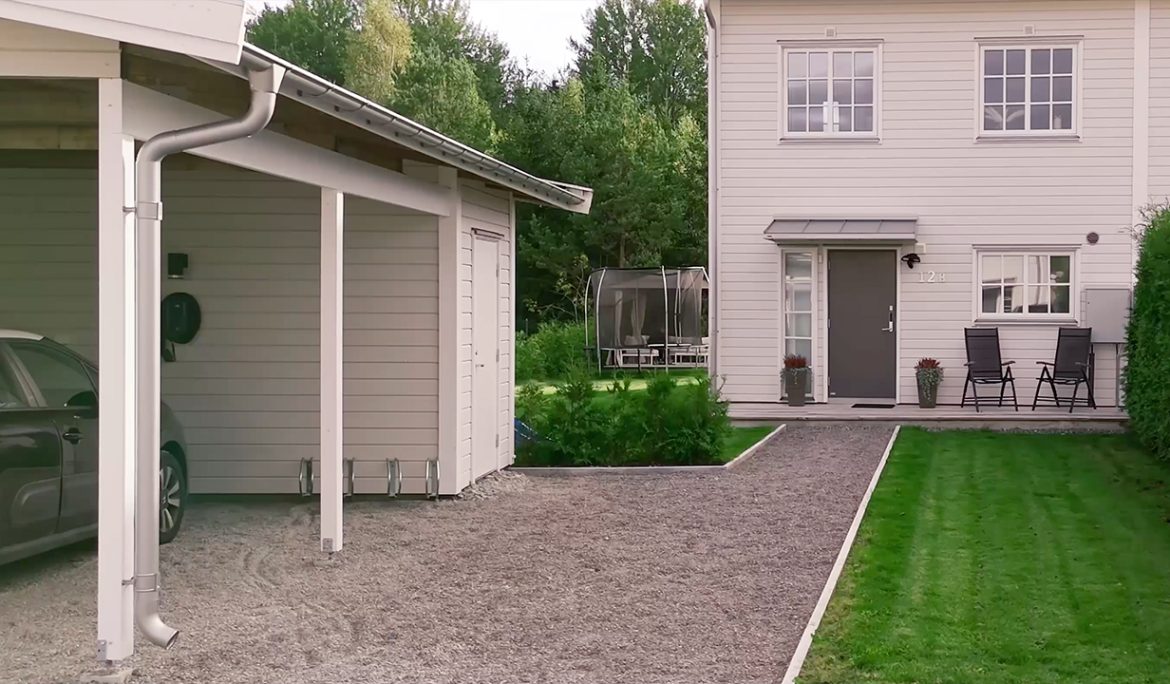 Mäklarfilm visar bostaden från sin bästa sida och ger spekulanter en tydlig känsla av rymd, ljus och atmosfär redan innan visningen